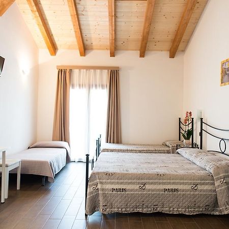 Agriturismo Chesini Castelnuovo del Garda Ngoại thất bức ảnh